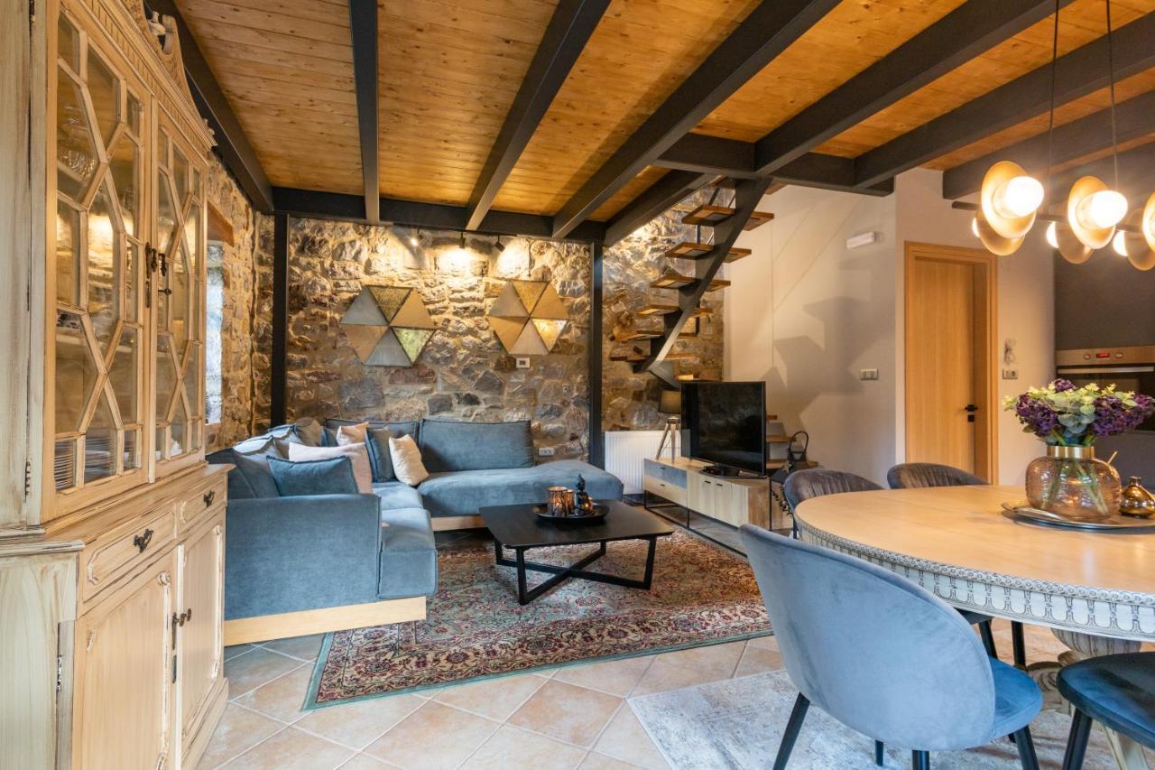 Villa Mylos
